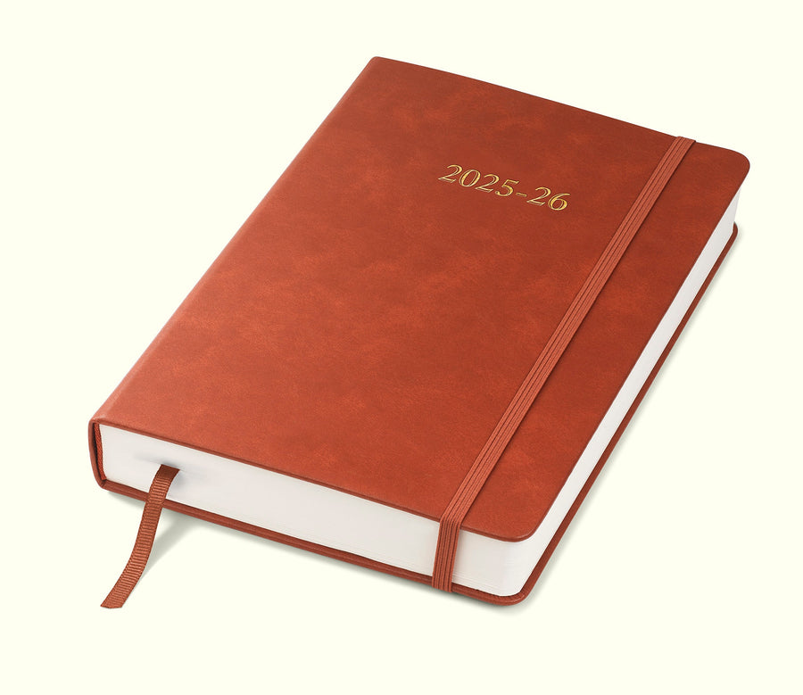 https://cdn.shopify.com/s/files/1/0551/6417/4532/files/ExecutiveJournal_A5_Chesnut_Shot1_copy_d05cb2c0-d6fc-4588-933f-eb071fafbe89.jpg?v=1744799854